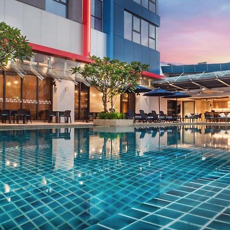 Sunway Hotel Big Box Нусаджайя Экстерьер фото