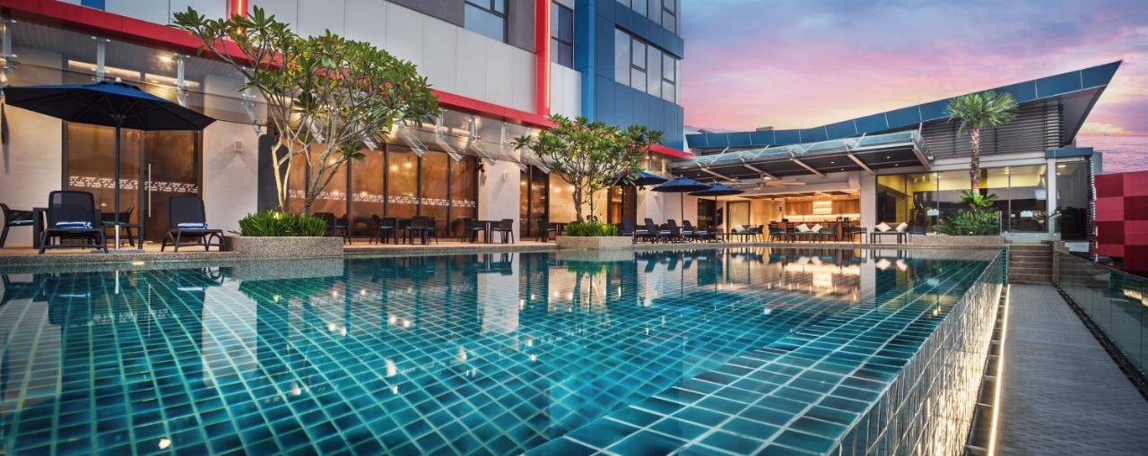 Sunway Hotel Big Box Нусаджайя Экстерьер фото