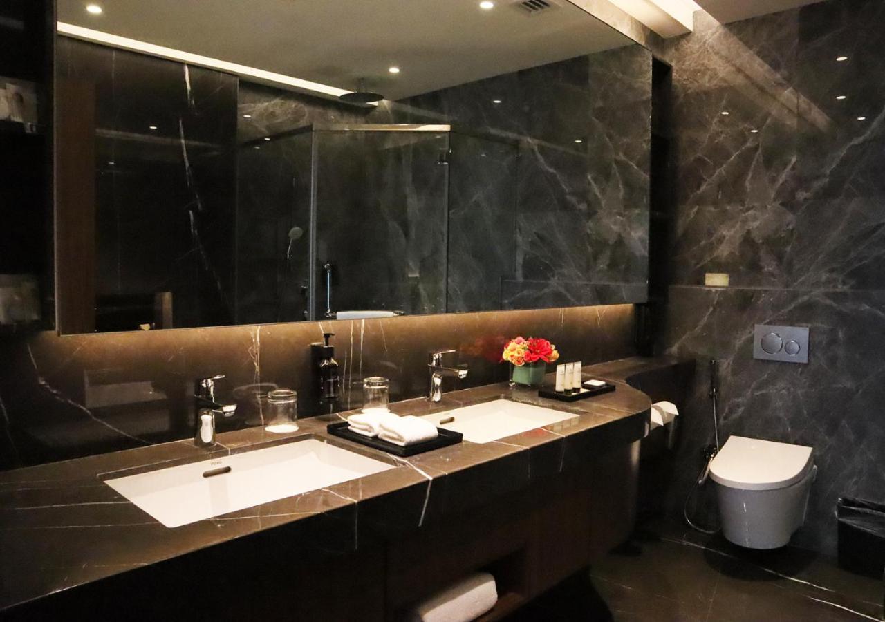 Sunway Hotel Big Box Нусаджайя Экстерьер фото